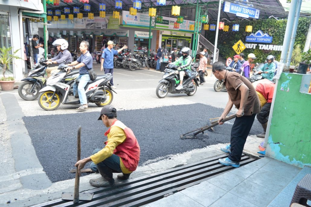  Perbaikan Jalan  di Depan Masjid DT Tuai Respon Positif 