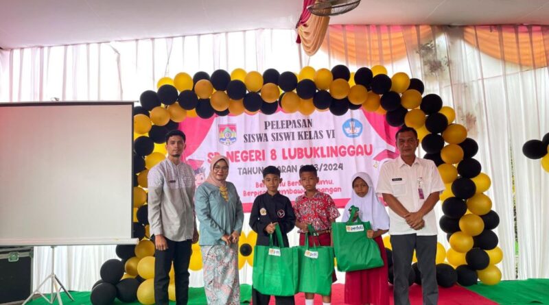 penyaluran-perlengkapan-sekolah-untuk-siswa-